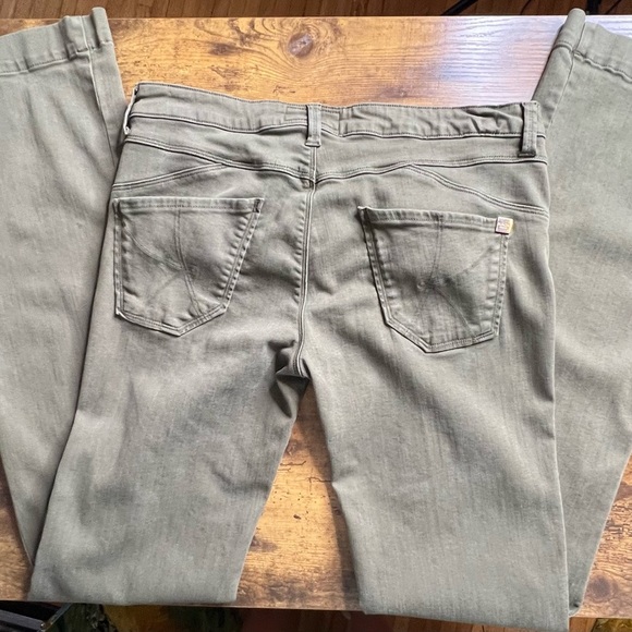 KAOS Lucy, regular flare fit, green jeans, SZ 31 (European) SZ S (USA) - Picture 6 of 11